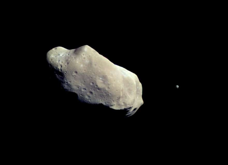 Аппарат Галилео заметил, что астероиды способны располагать спутниками