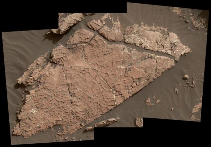 На Марсе обнаружены следы древнего оазиса (4 фото)