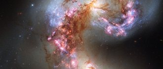 NGC 4038/NGC 4039 - взаимодействующие галактики в созвездии Ворон