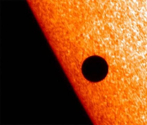 Самая маленькая планета Солнечной системы - Меркурий