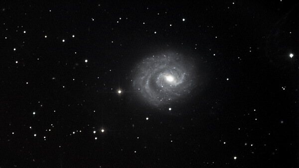 Спиральная галактика NGC 1637